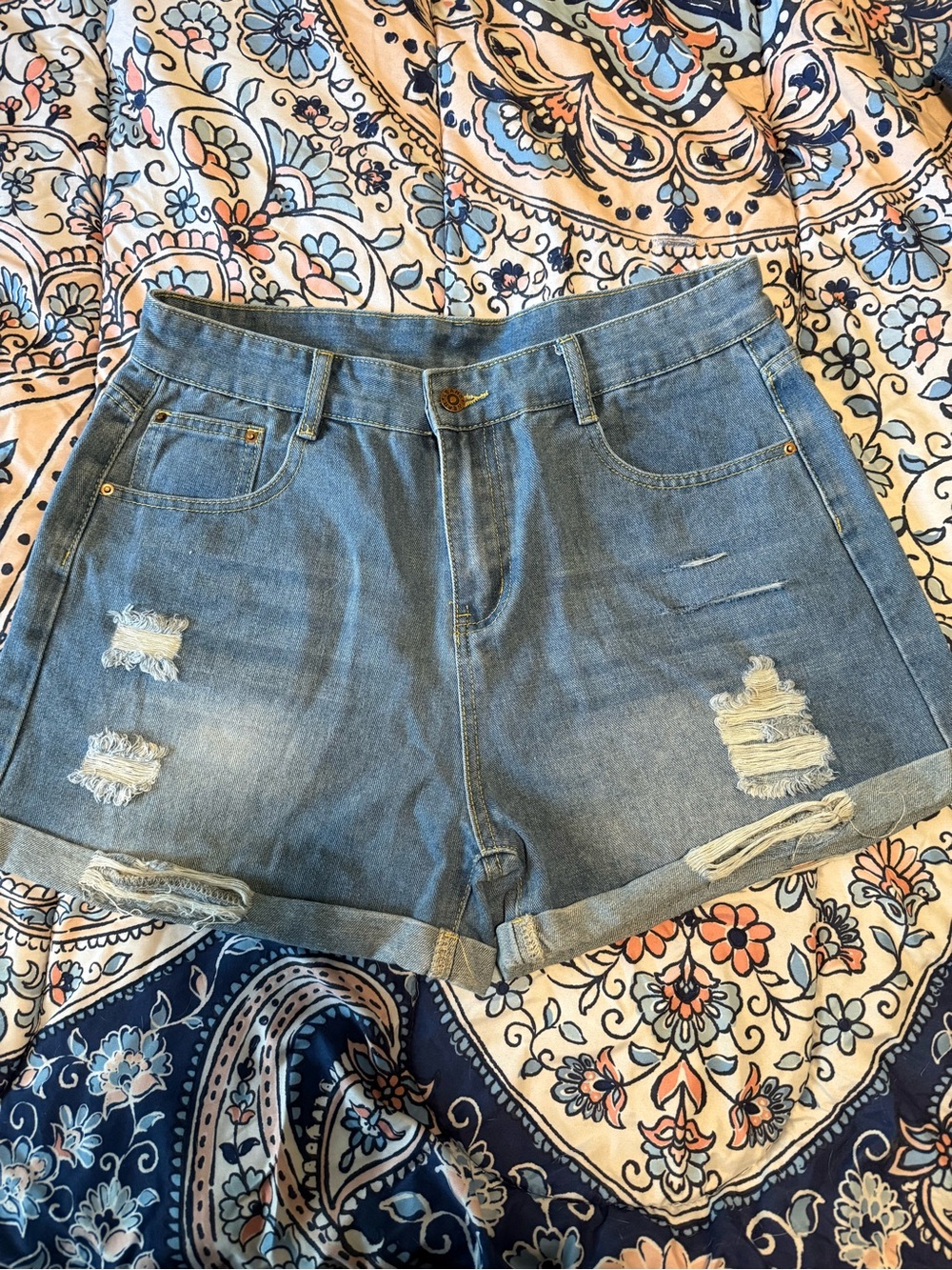 SHEIN Light Blue Distressed Rolled-Hem Denim Shorts